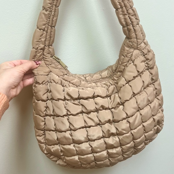 NWOT 🤎 Urban Expressions Winnie Puffer Crossbody Bag - Picture 2 of 4